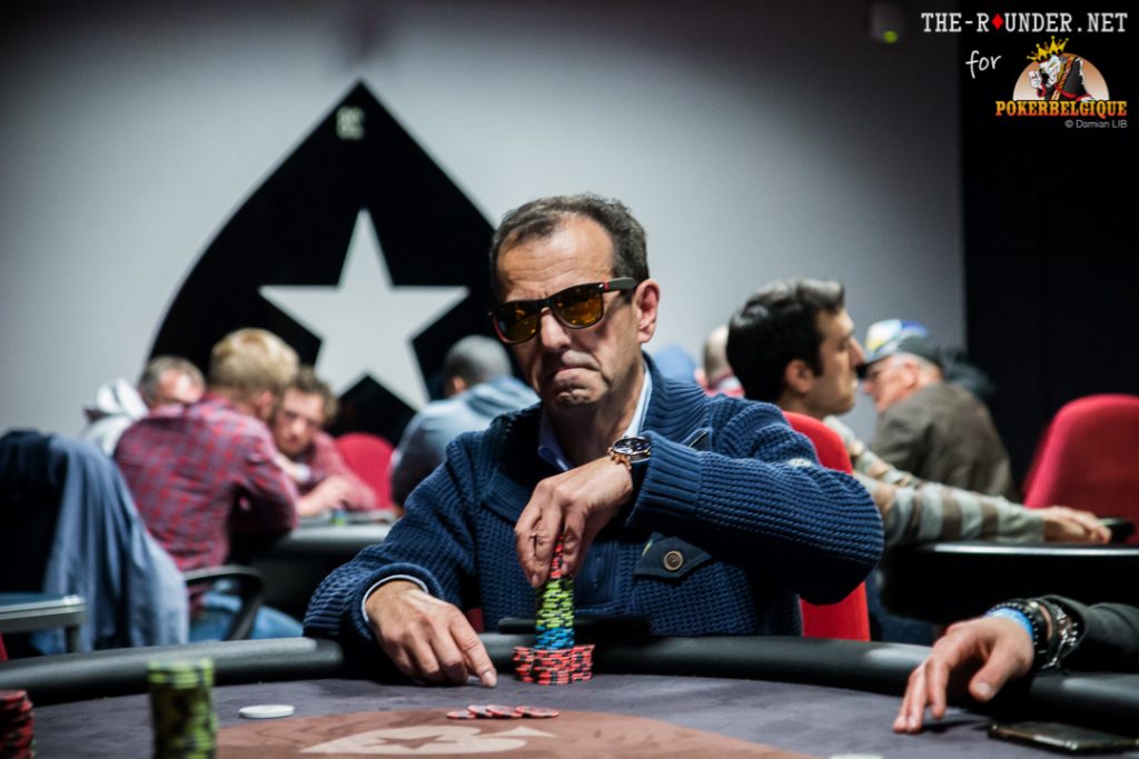 13 left après le busto d'Yves Seghers